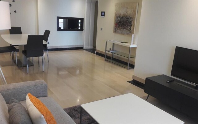 Beach Apartment With Spa & Gym