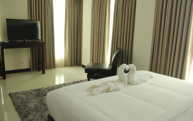 Upperhouse Hotel Formerly Pacifico Boutique by Hiverooms