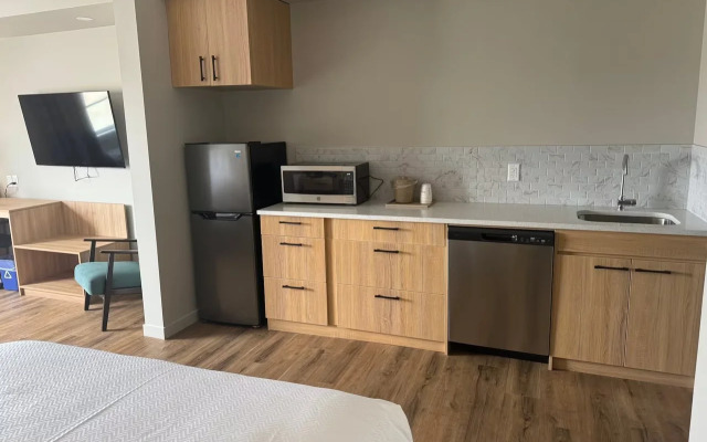 Baymont By Wyndham West Edmonton