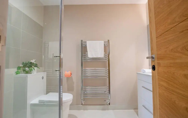 Host Stay Hilltop House