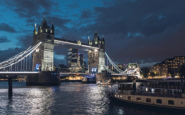citizenM Tower of London