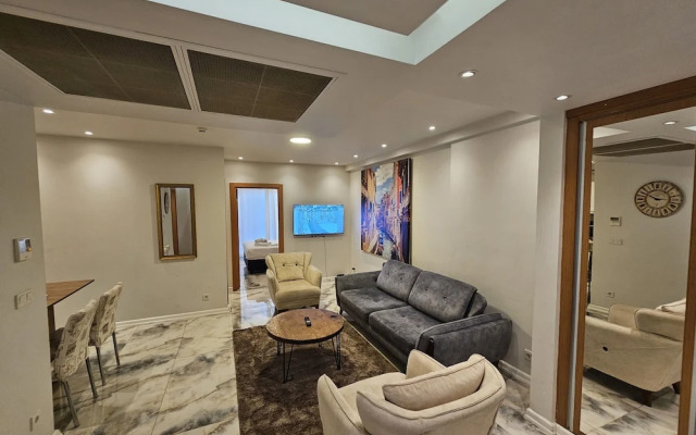 Perfect Residence Taksim with pool