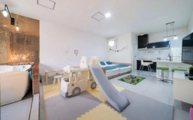 Gapyeong Avenue Spa Pension