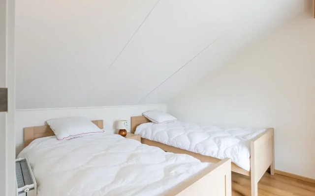 Ideal Holiday Home by the sea