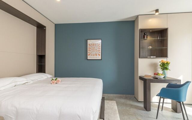 Icon H 504 Suite Micro-living