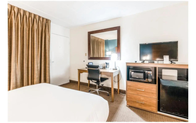 Altoona Grand Hotel & Conference Center