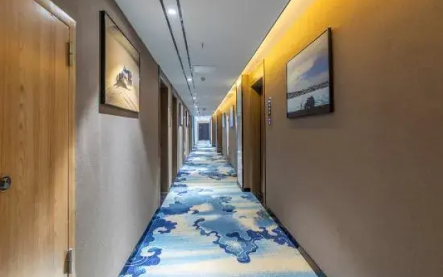 Wuxiang Hotel (Tongren High-speed Railway Station)
