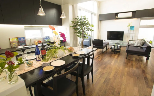 Resort House Plus One