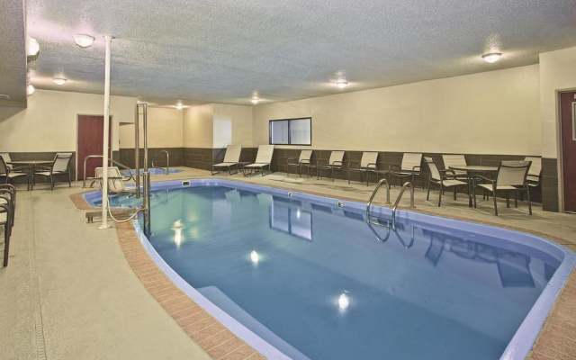 Ramada Limited Fairborn