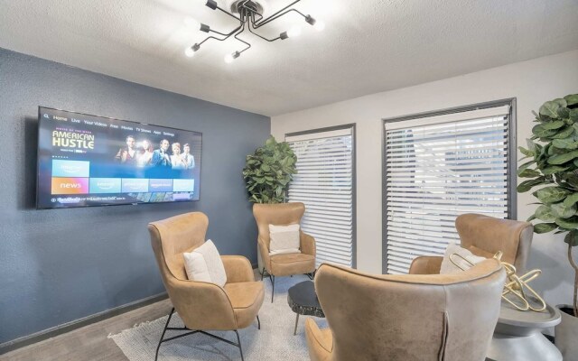 Lovely Midland Getaway With Fitness Center