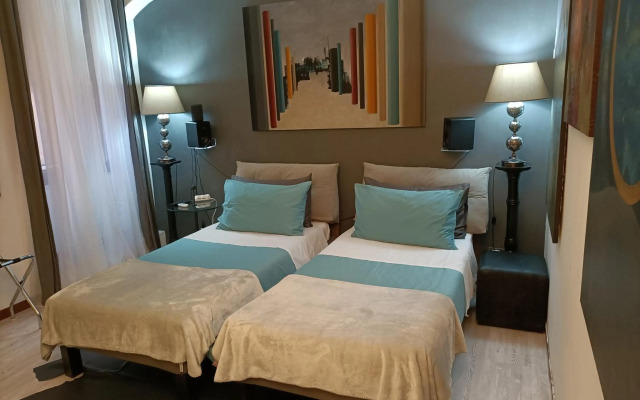 Spanish Steps bedroom