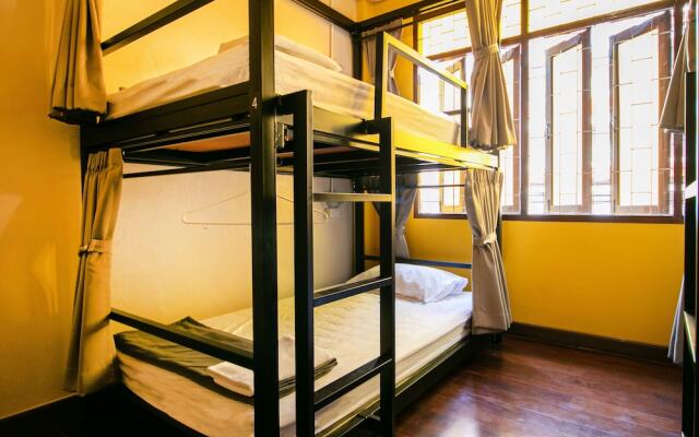 Sleep Soundly Hostel - Adults Only