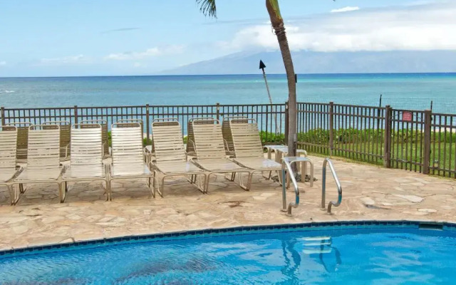 Hololani Resort
