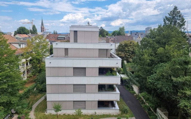 Full 3 Bedroom Flat With Internet and Balcony