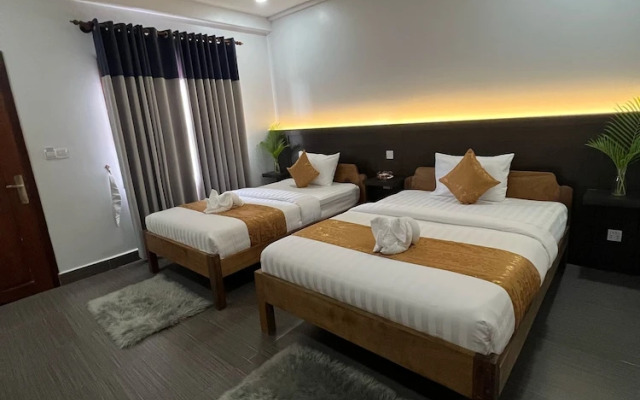 The moon kampot boutique