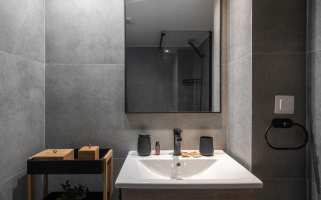 LIV - Seaside Getaway in Glyfada