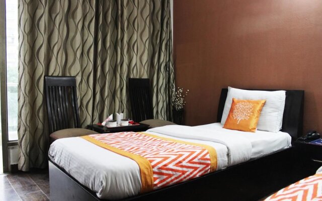 DLF Phase 4 by OYO Rooms