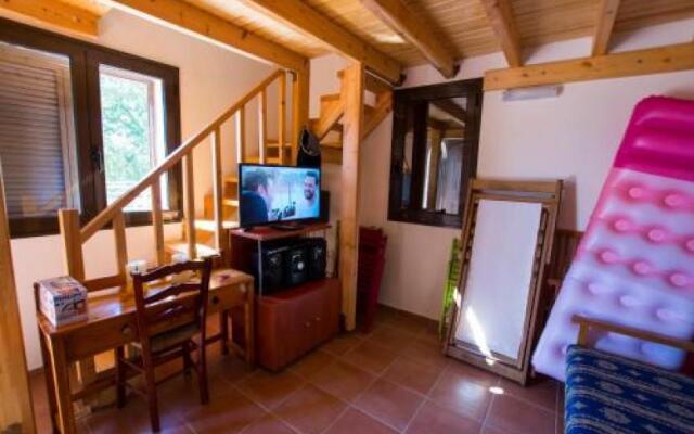 Holiday Home 3 Bedrooms 1 Bathroom - Kastellos