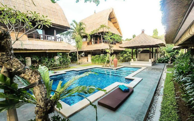 Villa Naga Laut