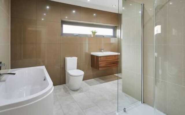 Host Stay The Knight Street Penthouse I