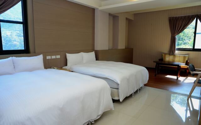 Yi Da lakeside Hotel