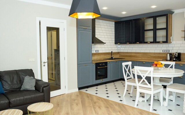 FM Luxury 2-BDR Apartment - Exclusive