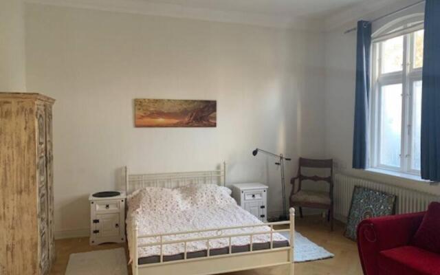großzügige Wohnung in Schleswiger Altbauvilla