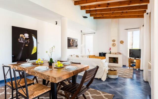VILLA ROXANA in Es Castell
