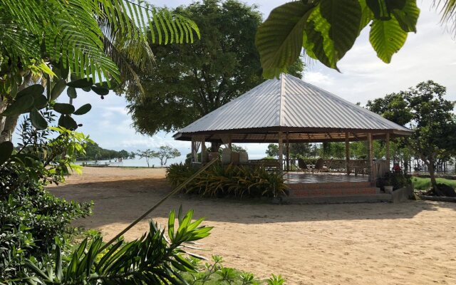 The Emerald Playa