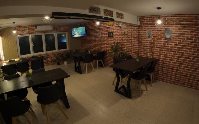 Kpop hostel
