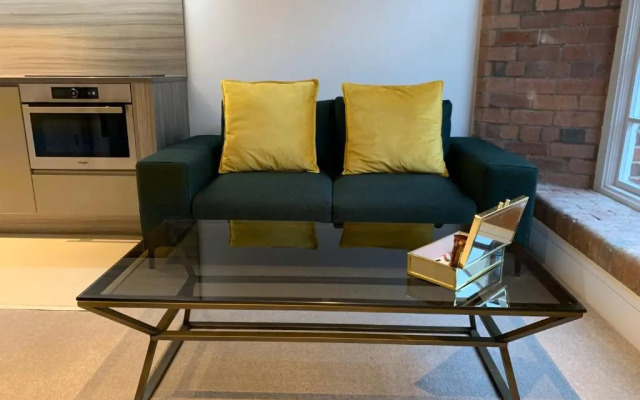 Riverside Studio Apartments Close To City Centre