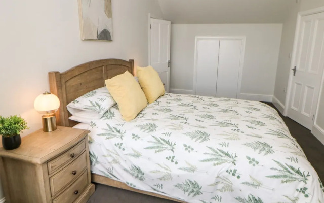 Sunshine Apartment