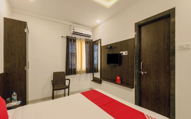 OYO 19196 Shree Sai Niladri Residency