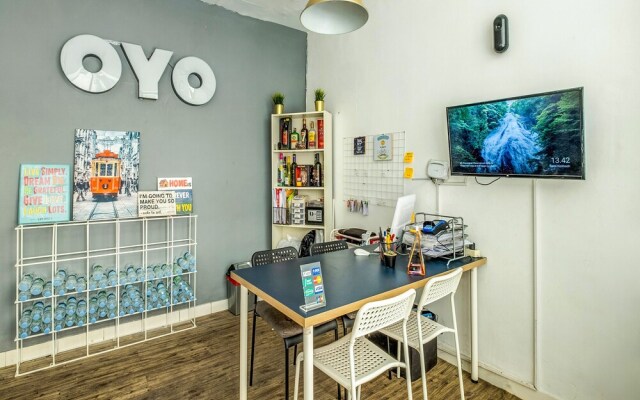 OYO Life 92548 M-square Apartment By Lins Pro