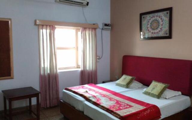Hotel Ajaya