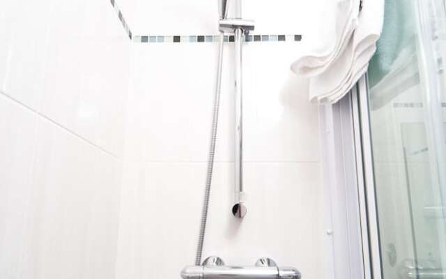 Brit Hotel Rouen Sud  Val-de-Reuil