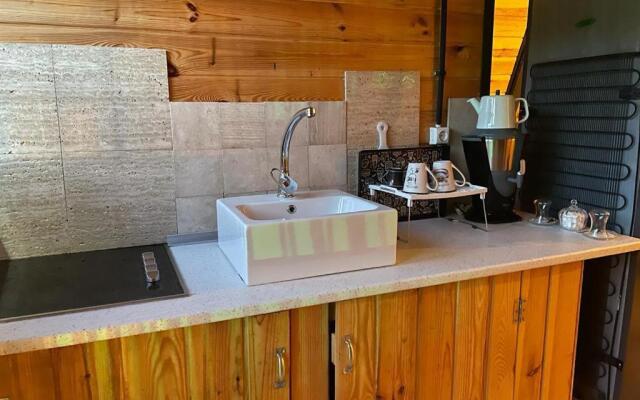 Agva Heaven Hill River Bungalow