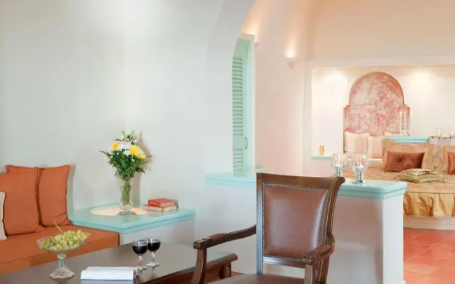 Vallas Apartments & Villas