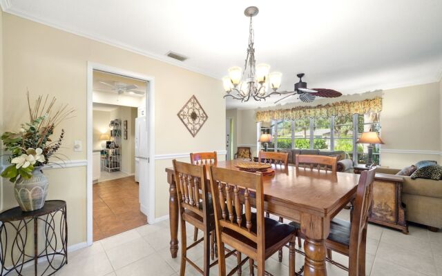 Lakeside House by Vacation Rental Pros