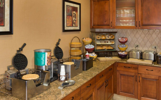 Homewood Suites by Hilton Cleveland-Beachwood