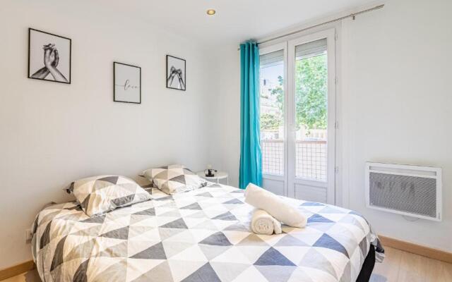 MICHELET: T2 avec parking à 10 min des Plages