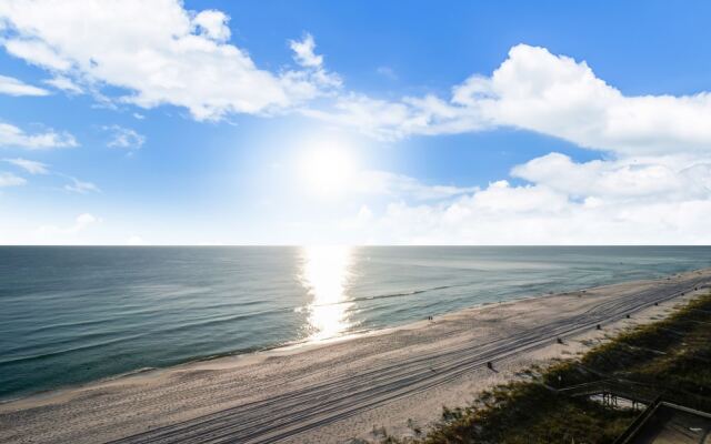 AquaVista by Book That Condo