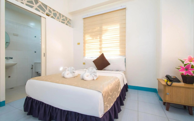 Alicia Tower Residences - Adult Only - Hostel