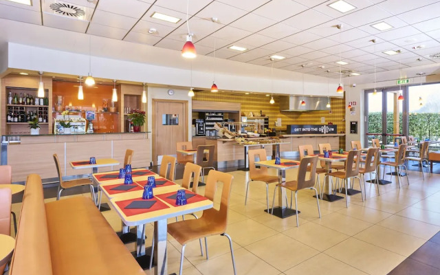 Albergo ibis Como