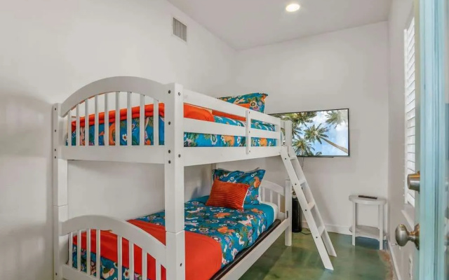 The Hideaway by Silver Sands Vacation Rentals