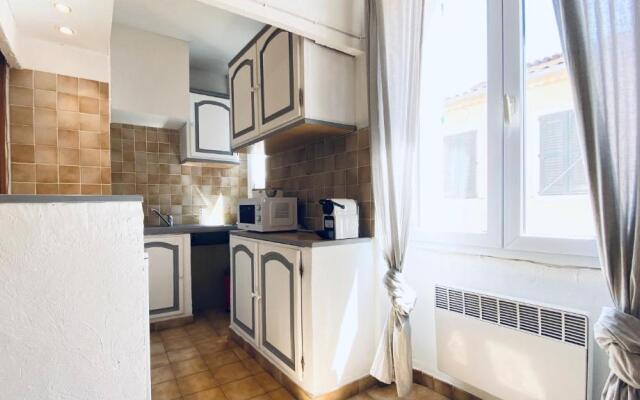 Mignon studio au cœur du village de Saint-Tropez
