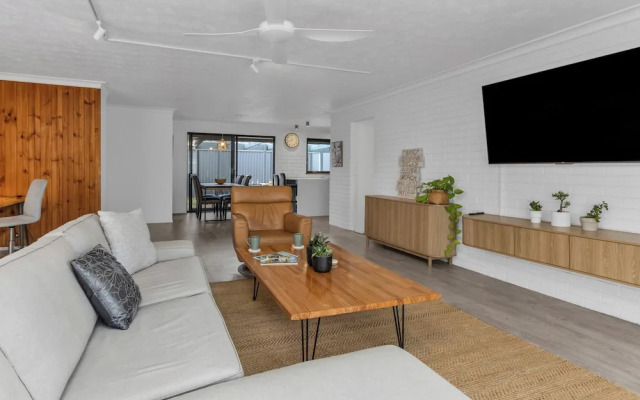 Ultimate Beachside Haven in Cabarita - Pet Friendly