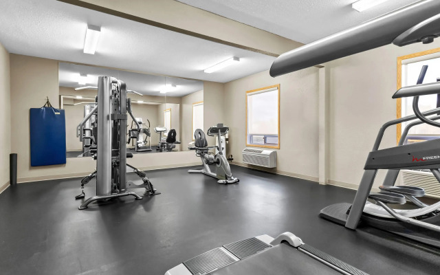 Super 8 by Wyndham Prince Albert