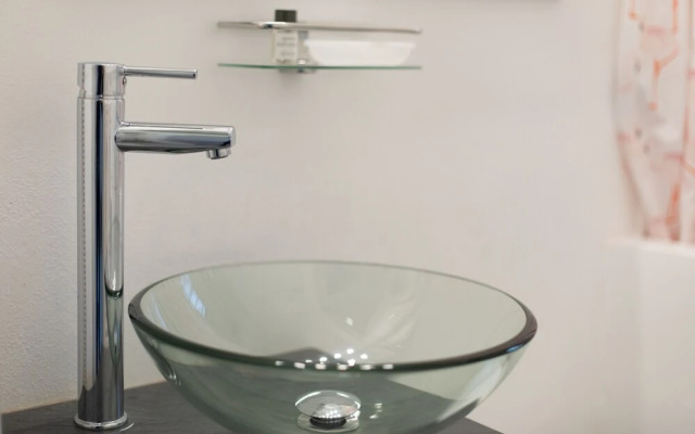 Central Station Apartment by Mmega