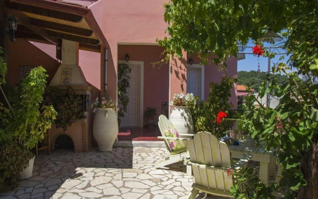 Cristina Apartments